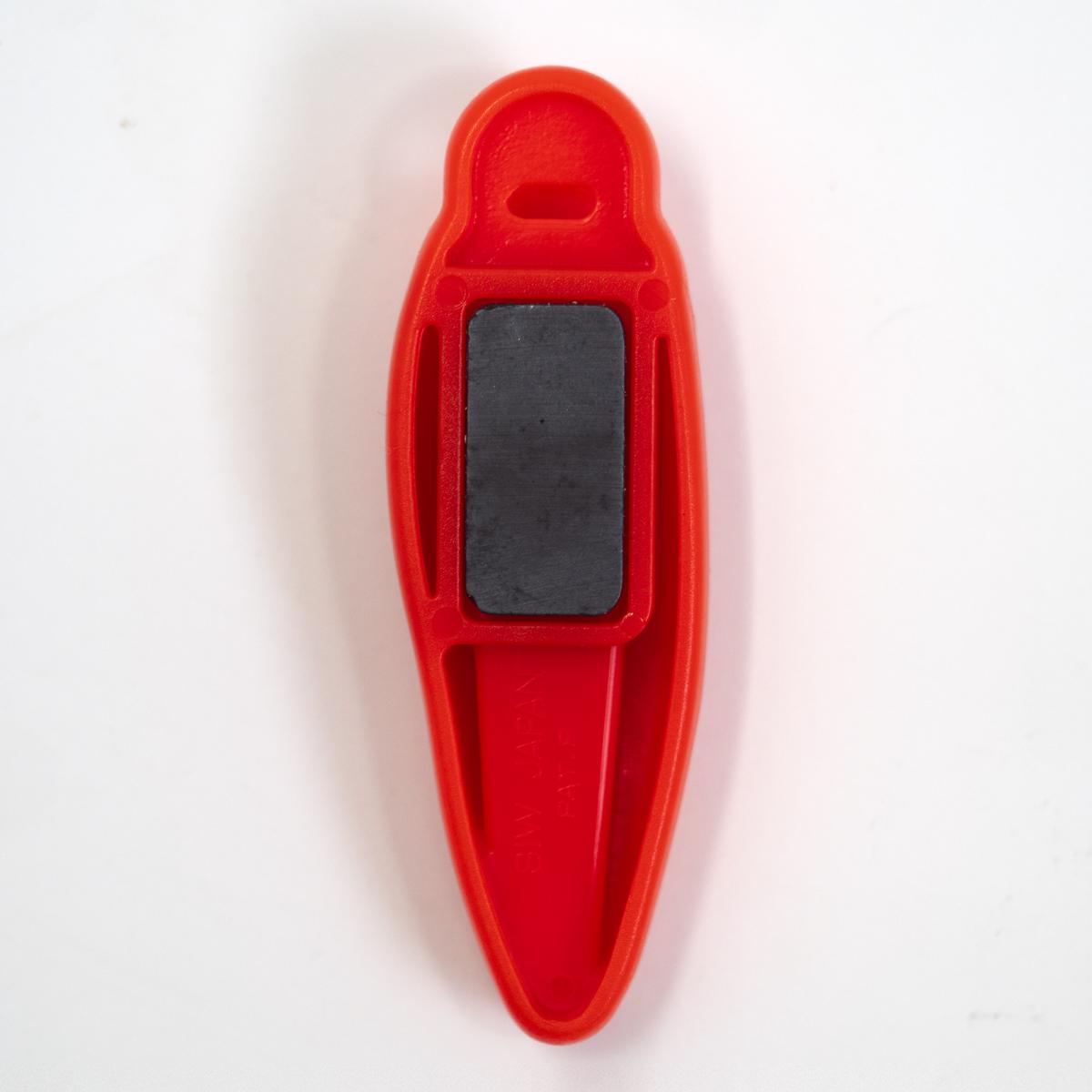 carrot scissors magnet