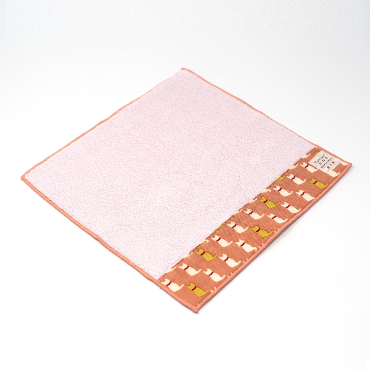 general cat towel top angle