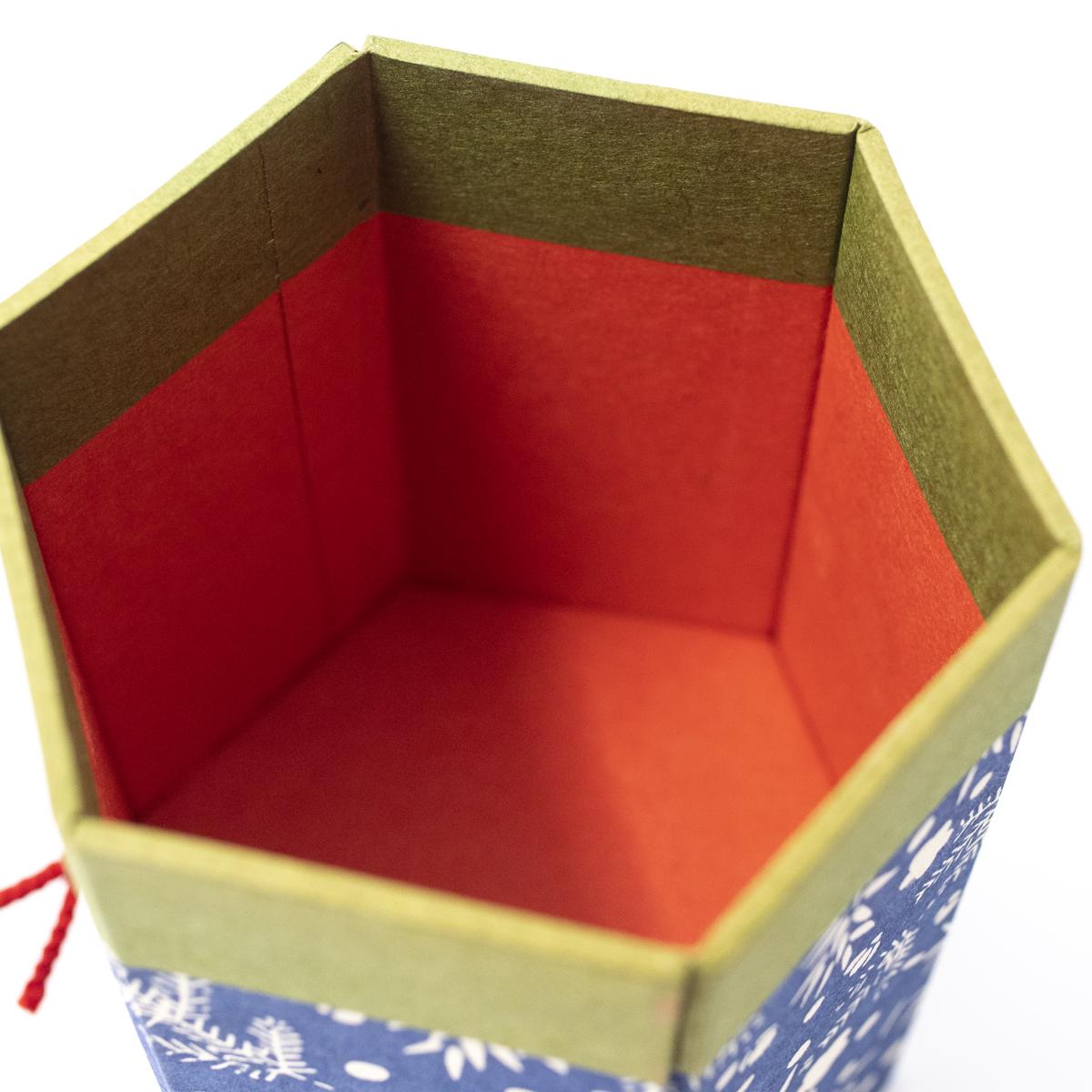 haibara blue pen pot inside