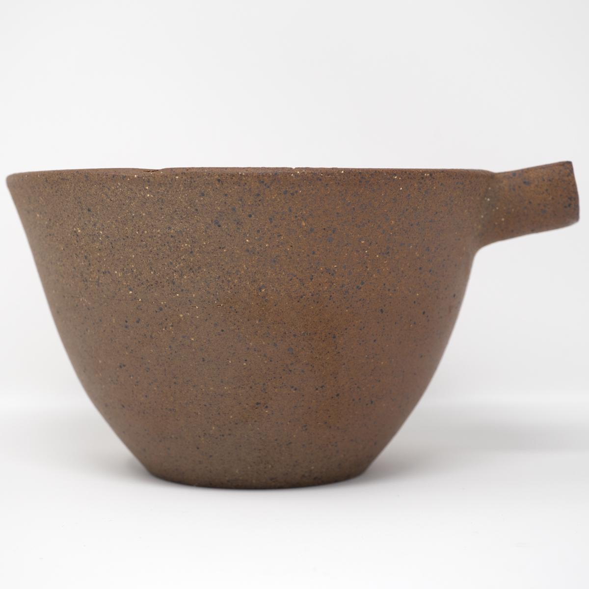 bowl with spout side flat