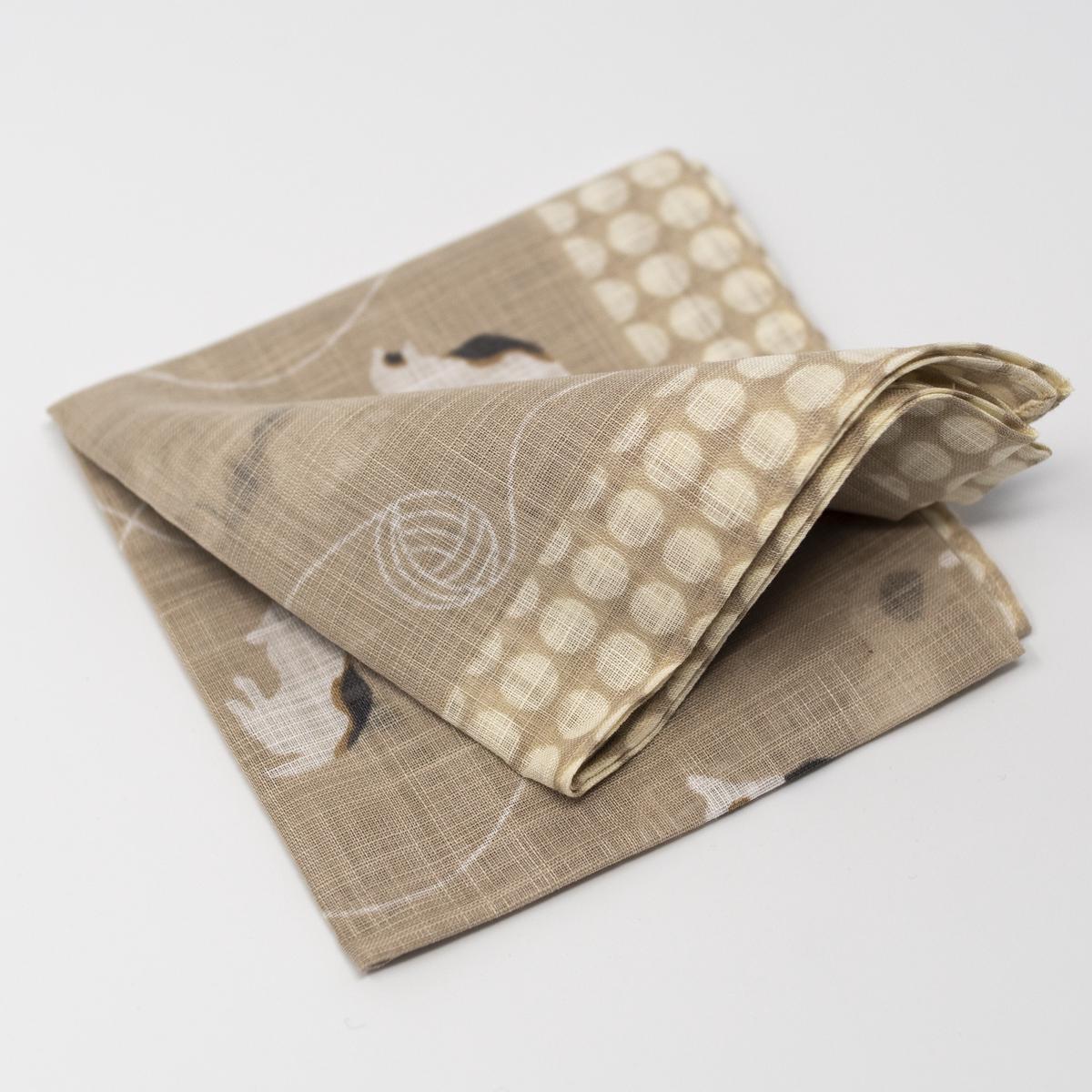 kiriko cat cloth folded