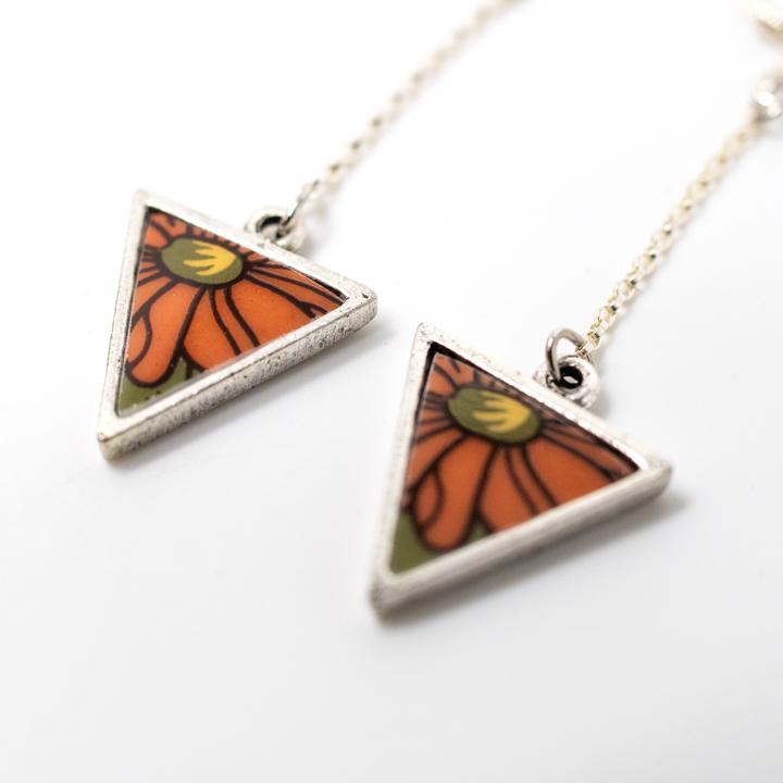 nozomi earrings poppy angle