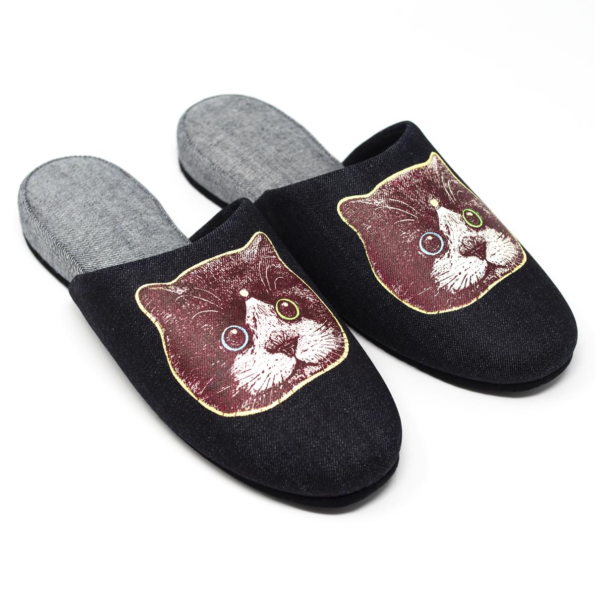 heiwa cat slippers large red angle