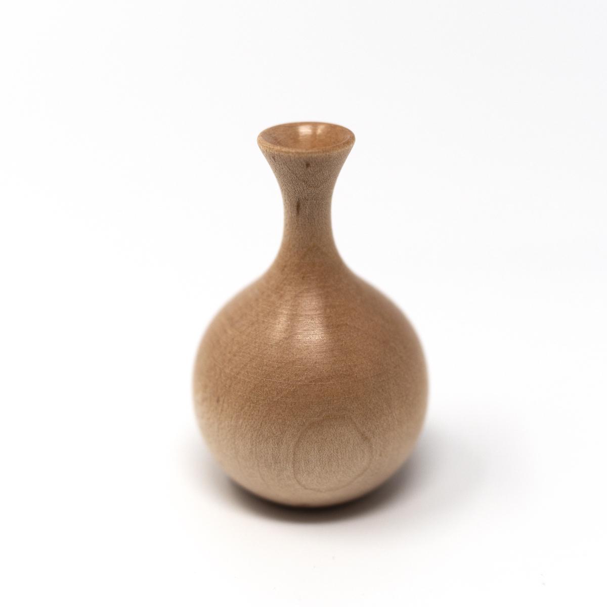 ifj small vase 3 top angle