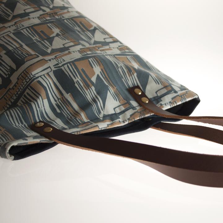 Doric bag flat