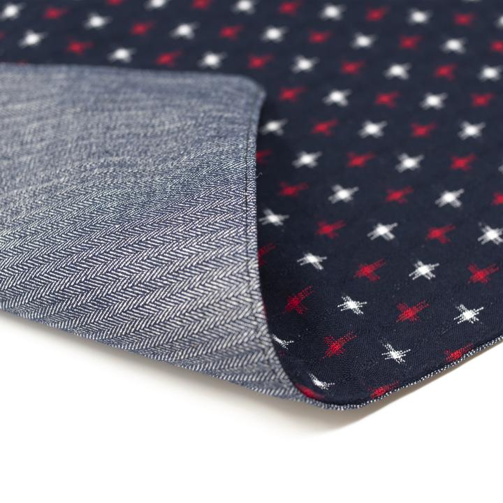 kiriko placemat closeup underside