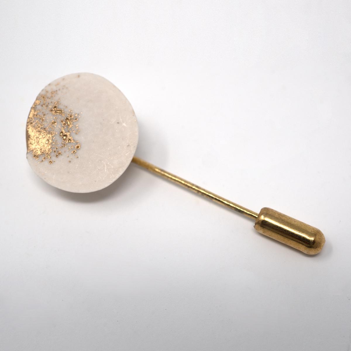 white pin angle