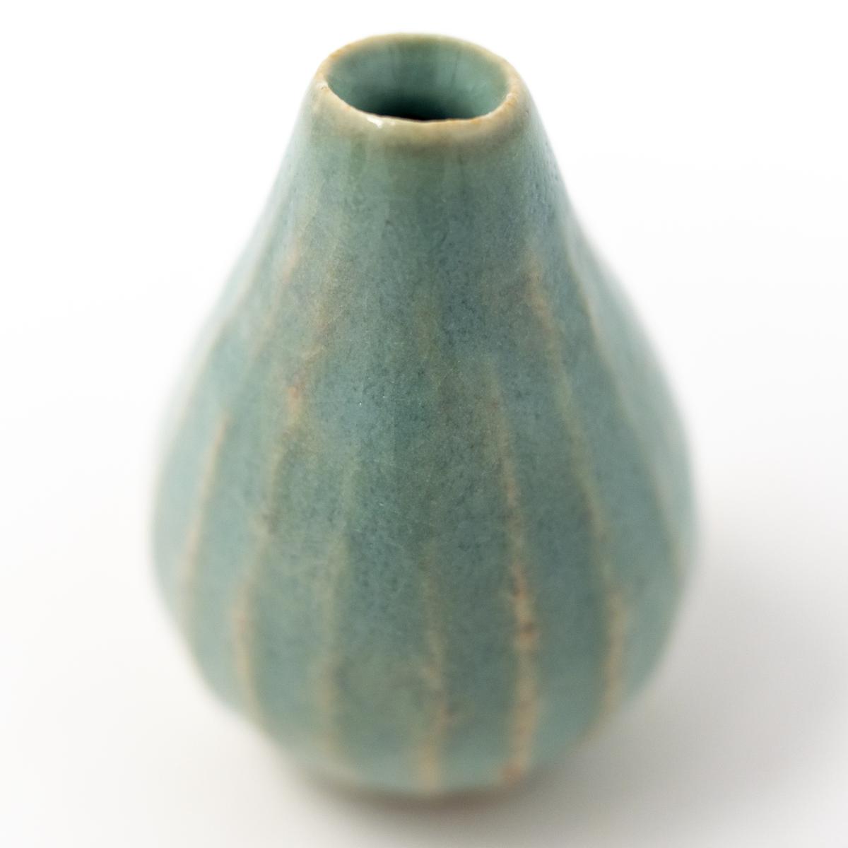 aya small blue front angle close