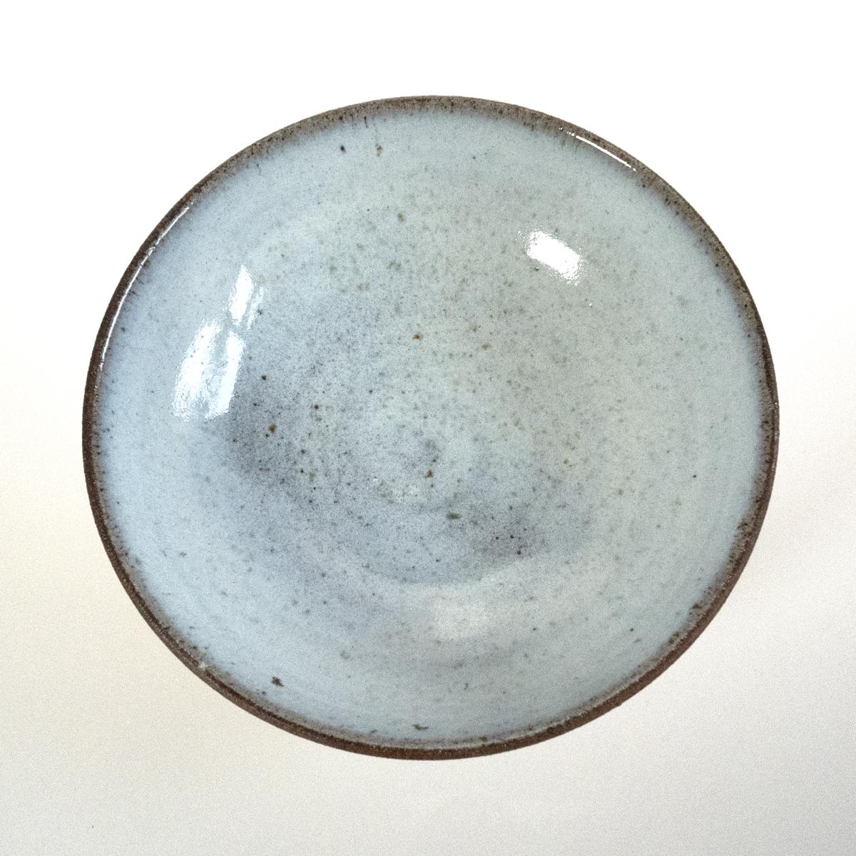 Lisa Armour Brown flat bowl top