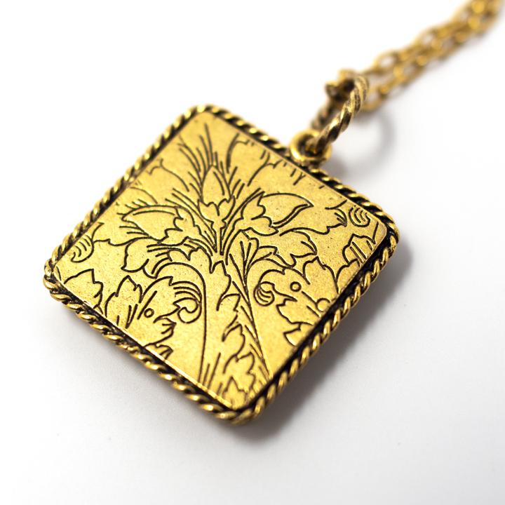 nozomi necklace 3 back