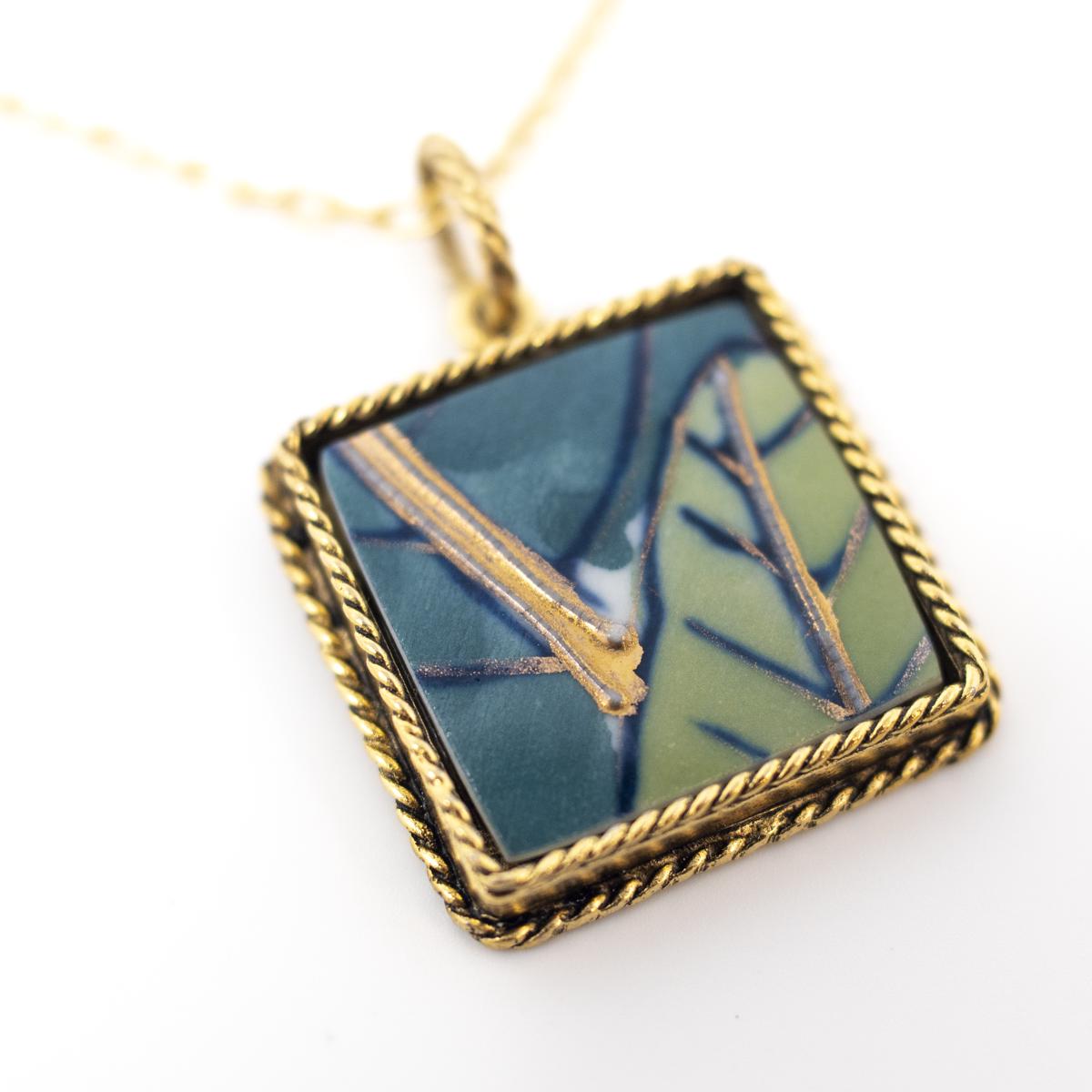 Nozomi Project necklace 1 closeup angle