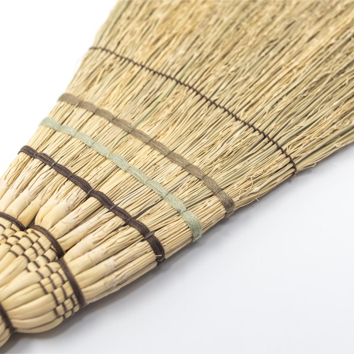 azusa large dbrown green lbrown brush closeup