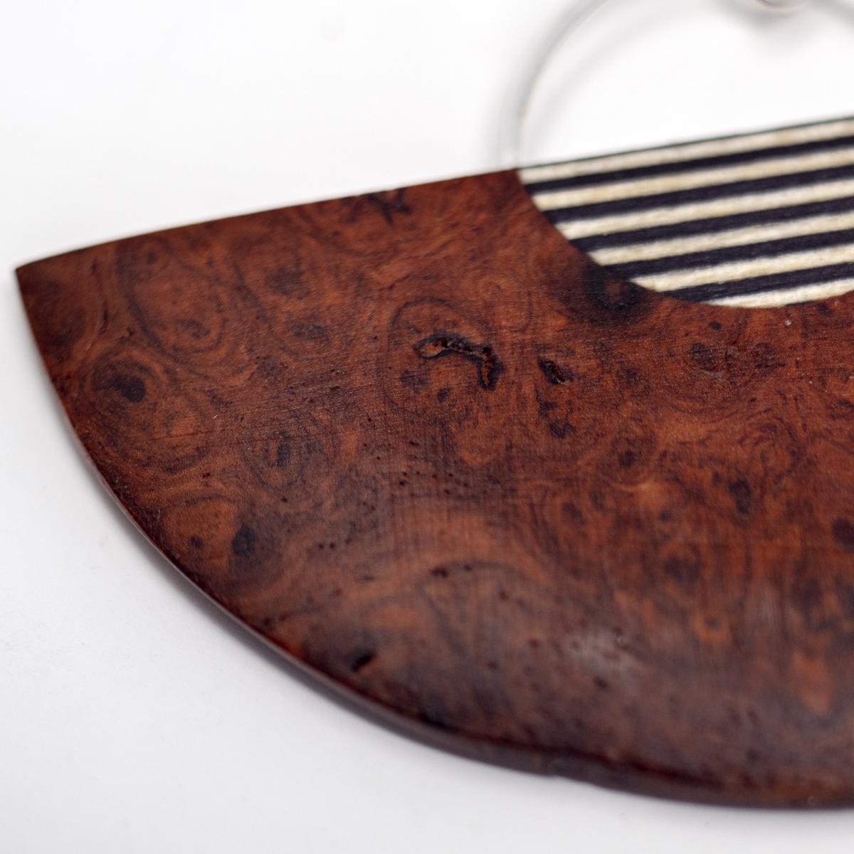 curved closeup