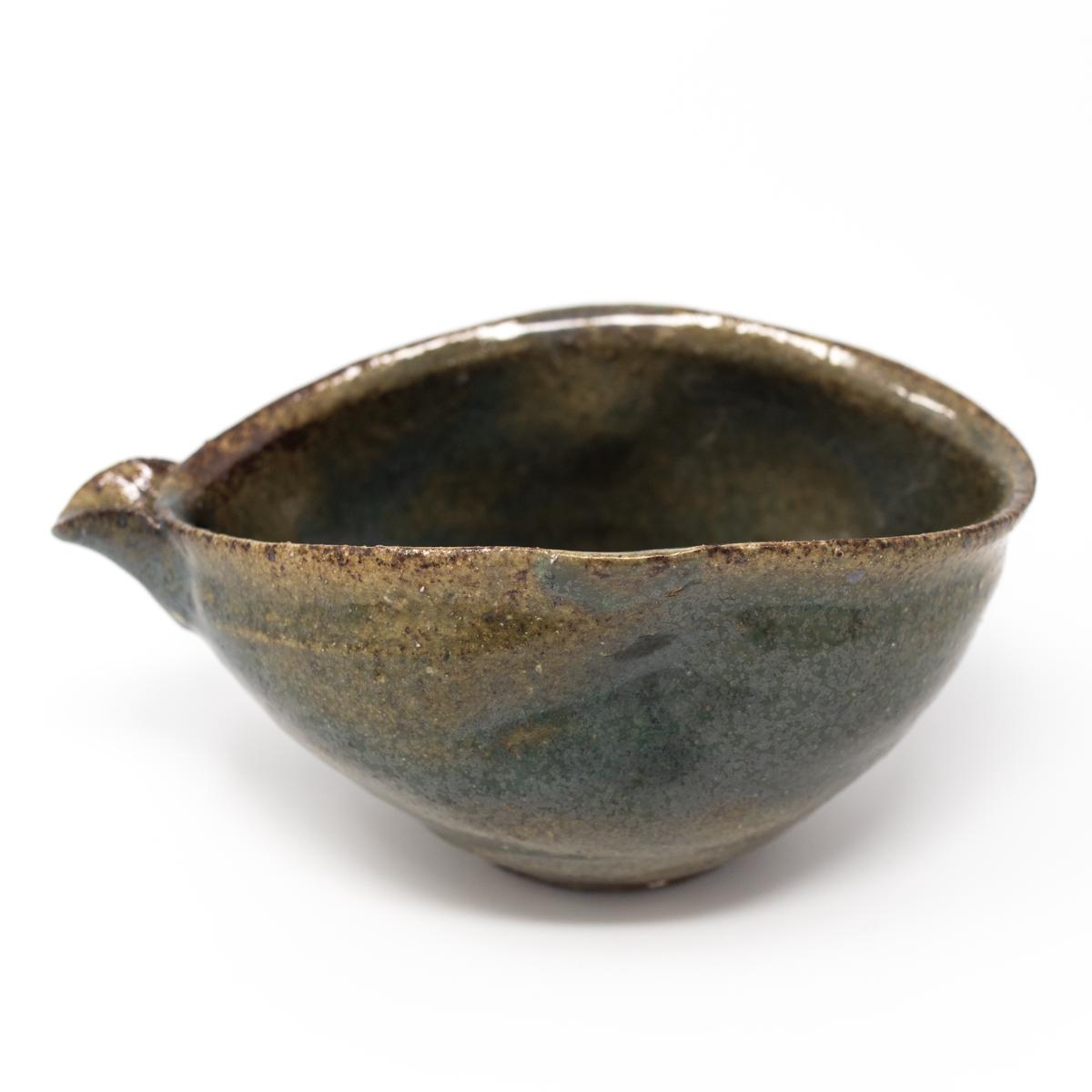 isao pitcher 4 side angle