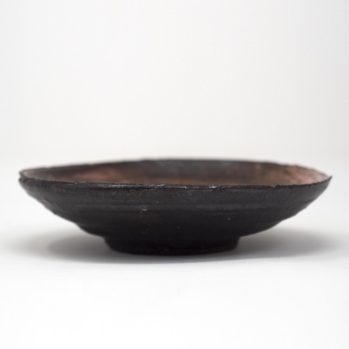 isao brown plate side