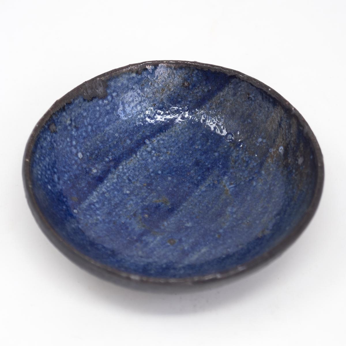 isao blue plate top angle
