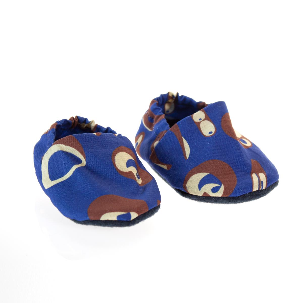 baby slippers front right