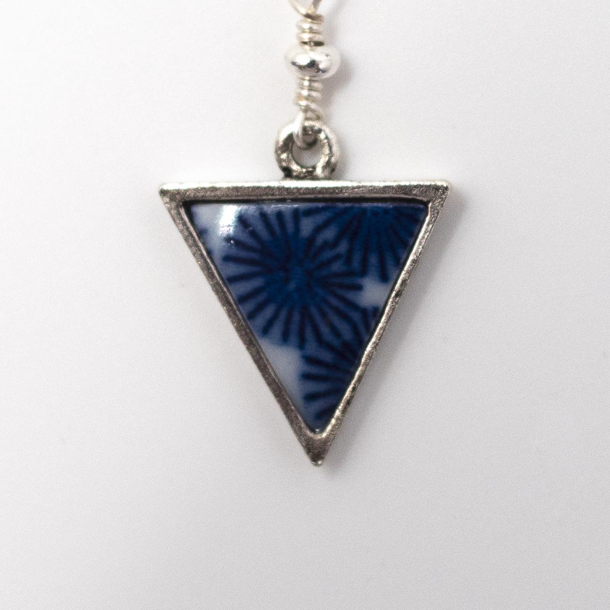 nozomi triangle necklace 2