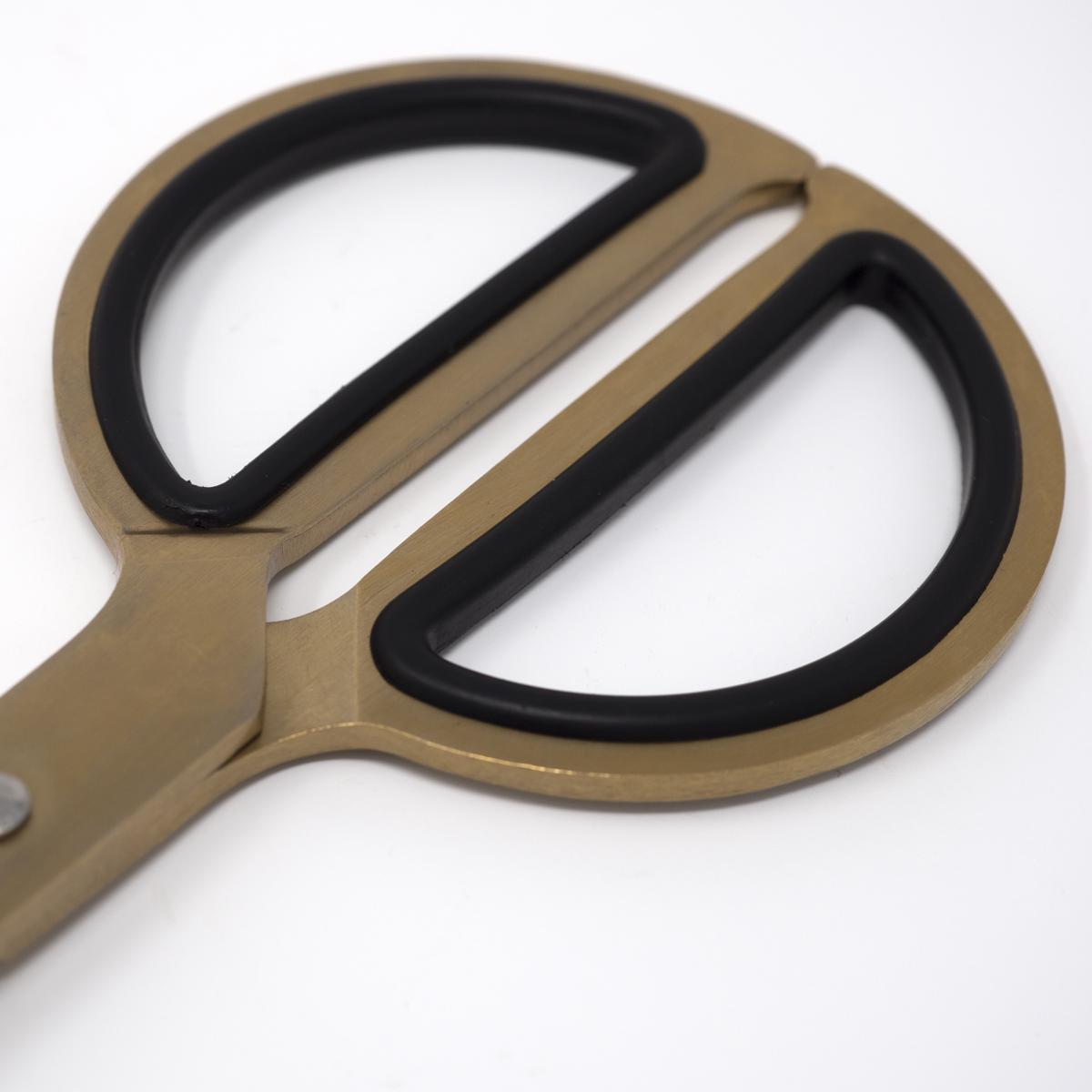 scissors handle